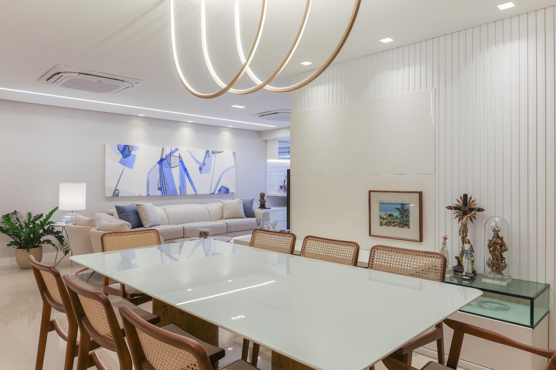 Residencial — sala de jantar e estar integradas